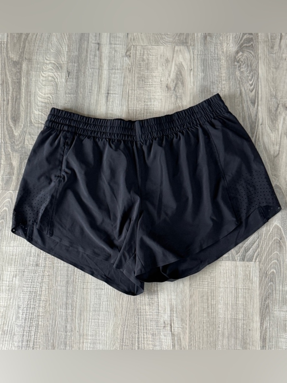 Athleta Hustle 4.5” Short